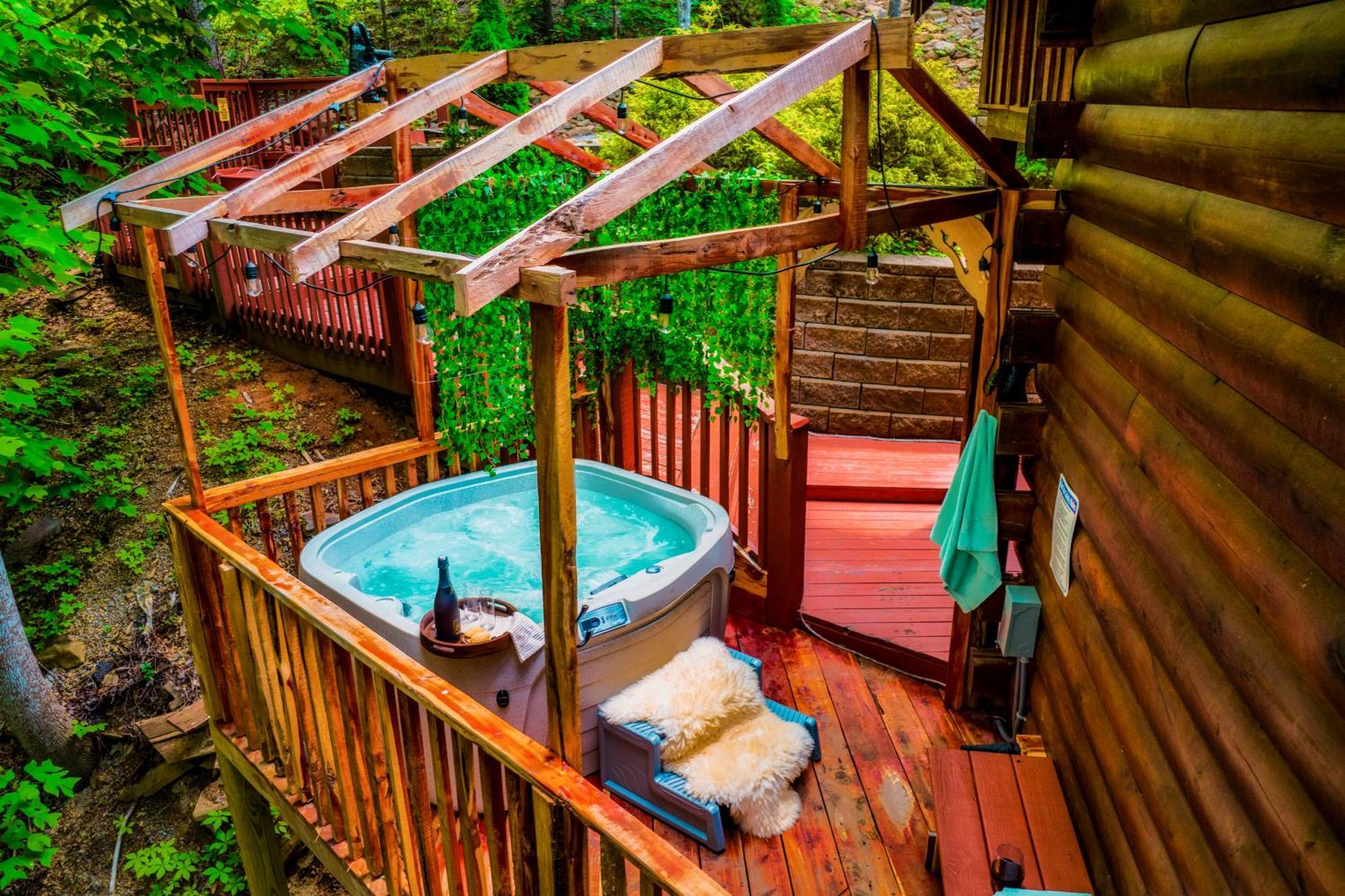 Cabin In A Gated Resort With Seasonal Resort Pool พิเจนฟอร์จ ภายนอก รูปภาพ